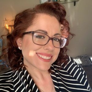 Meet your Posher, Alesha